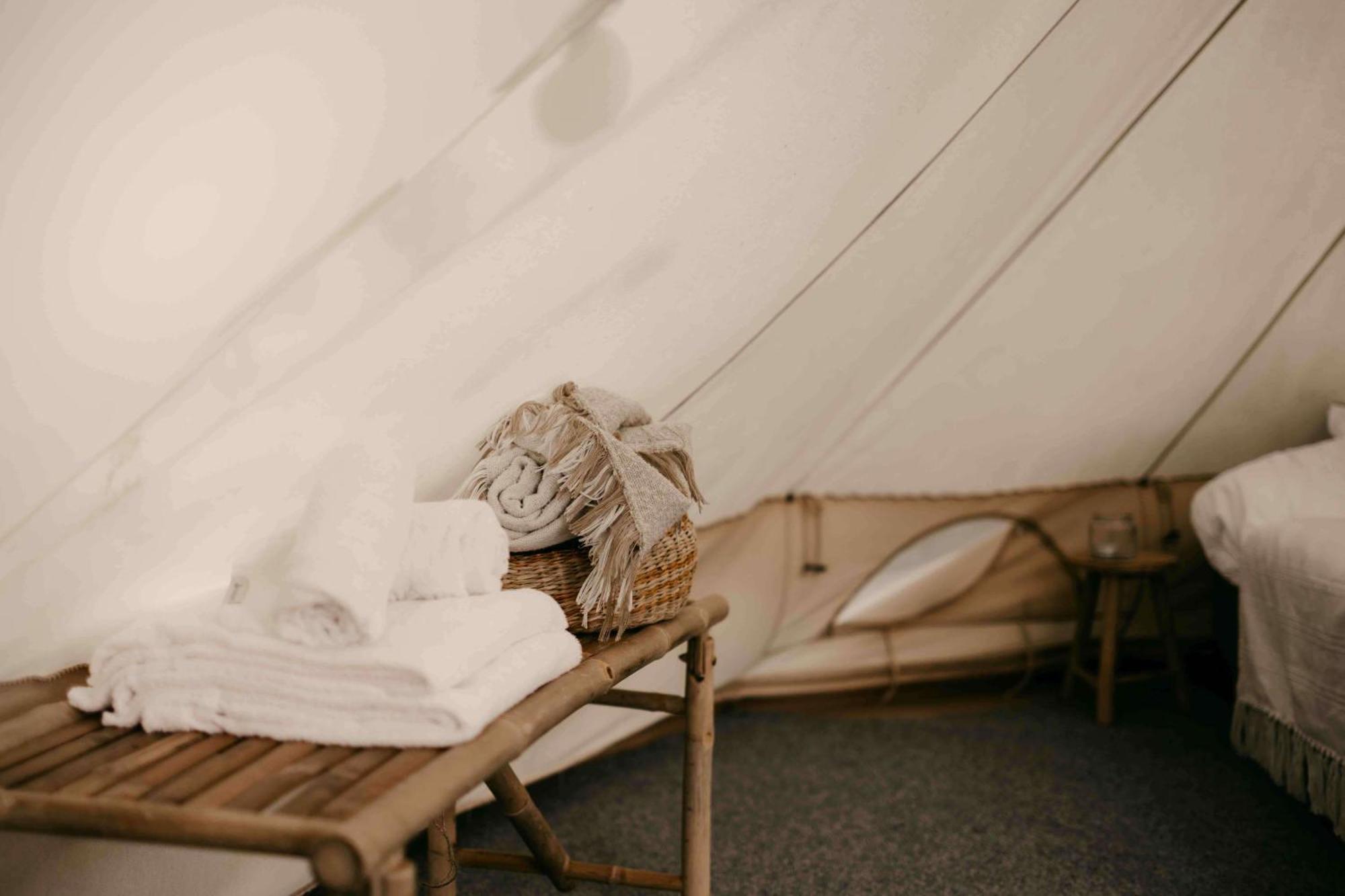 Falkeroed - Lyxig Glamping I Naturreservat Ink Frukost Grebbestad Exterior photo
